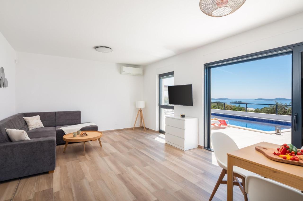 Sun Resort Apartments Zečevo エクステリア 写真