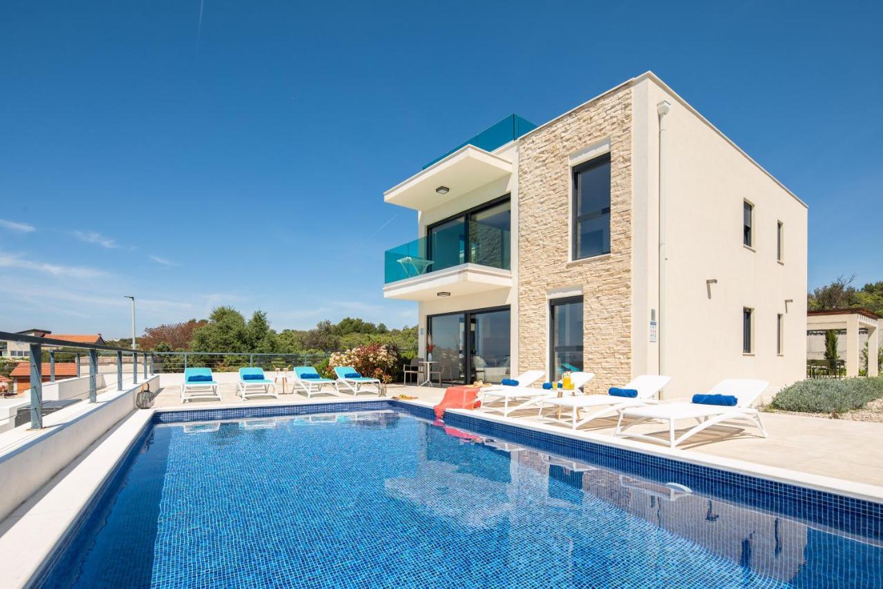 Sun Resort Apartments Zečevo エクステリア 写真